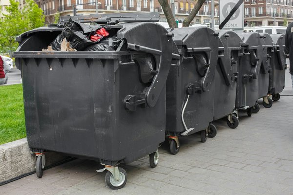 Découvrez les avantages de la location de bennes à déchets à lyon